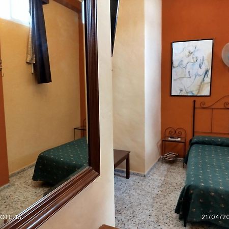 Hostal Manolo El Puerto de Santa María Zimmer foto